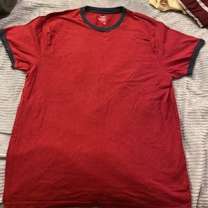 old navy tee shirt